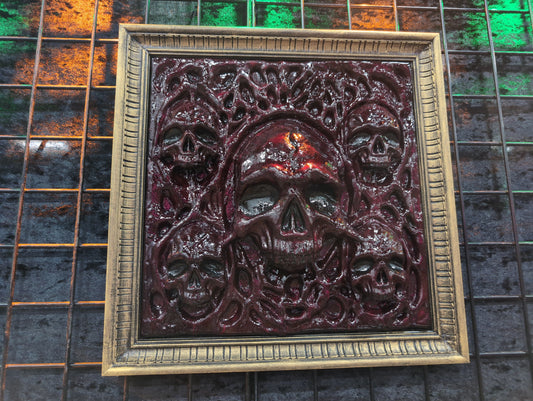 5 Skulls Plaque